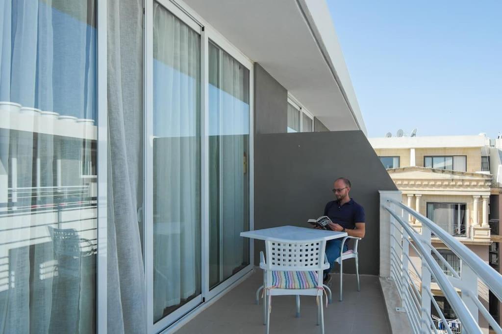Ferienwohnung Modern Luxury Penthouse In Perfect Sliema Location Exterior foto